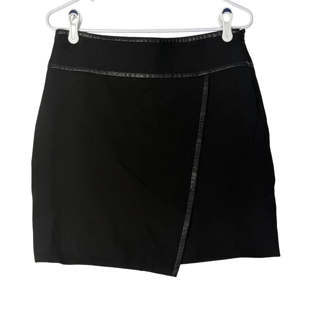 White House Black‎ Market Black Faux Leather Trim Wrap Mini Skirt Size 6